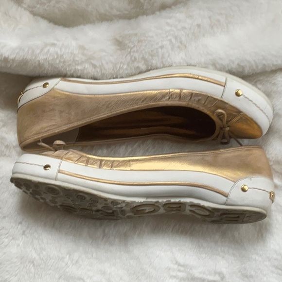 BCBGirls flats 8.5 fit like 8 - Picture 5 of 9